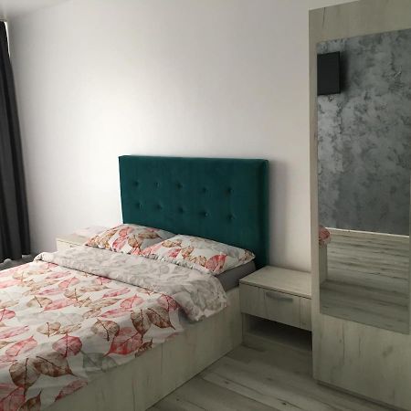 Appartement Garsoniera Centru à Galaţi Extérieur photo