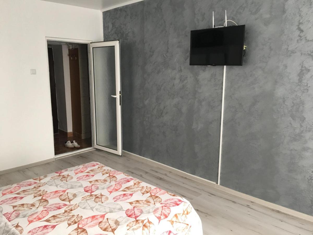 Appartement Garsoniera Centru à Galaţi Extérieur photo
