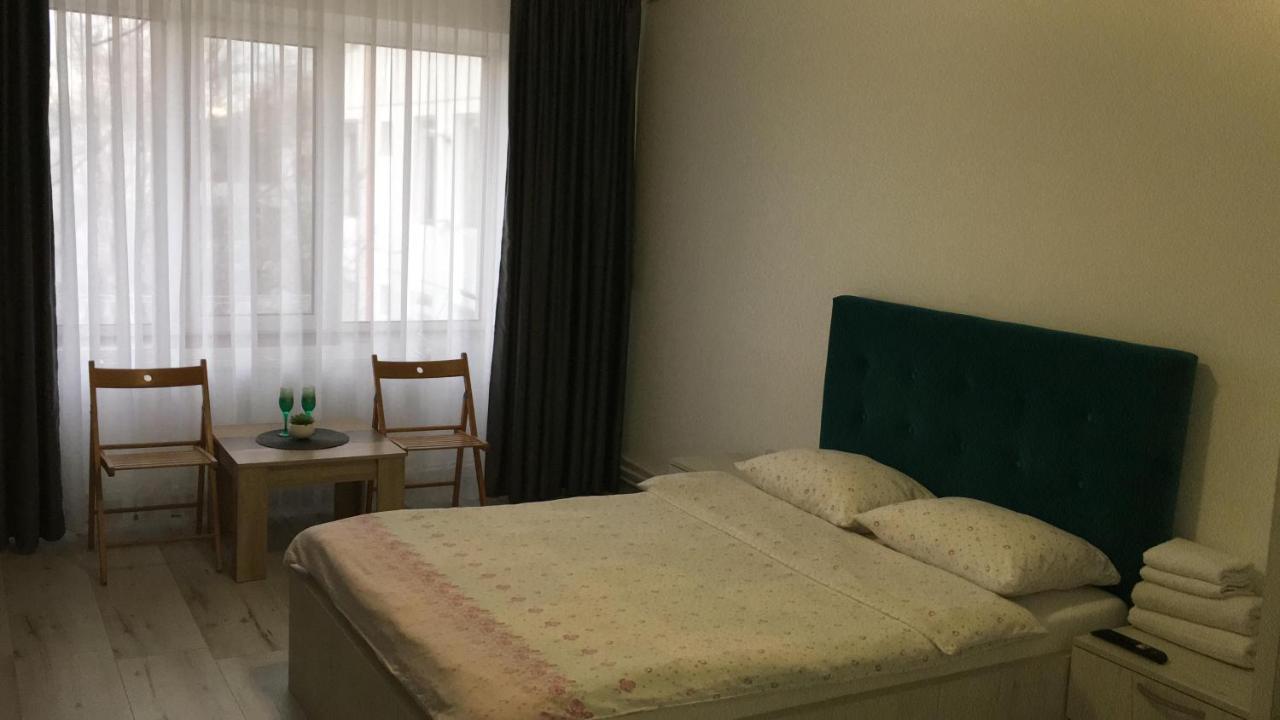 Appartement Garsoniera Centru à Galaţi Extérieur photo